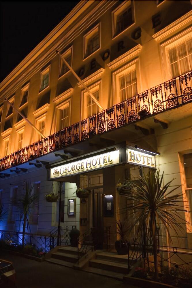 The George Hotel & Monty'S 切尔滕纳姆 外观 照片